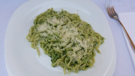 Another ligurian specialty: pesto genovese with trofie pasta.